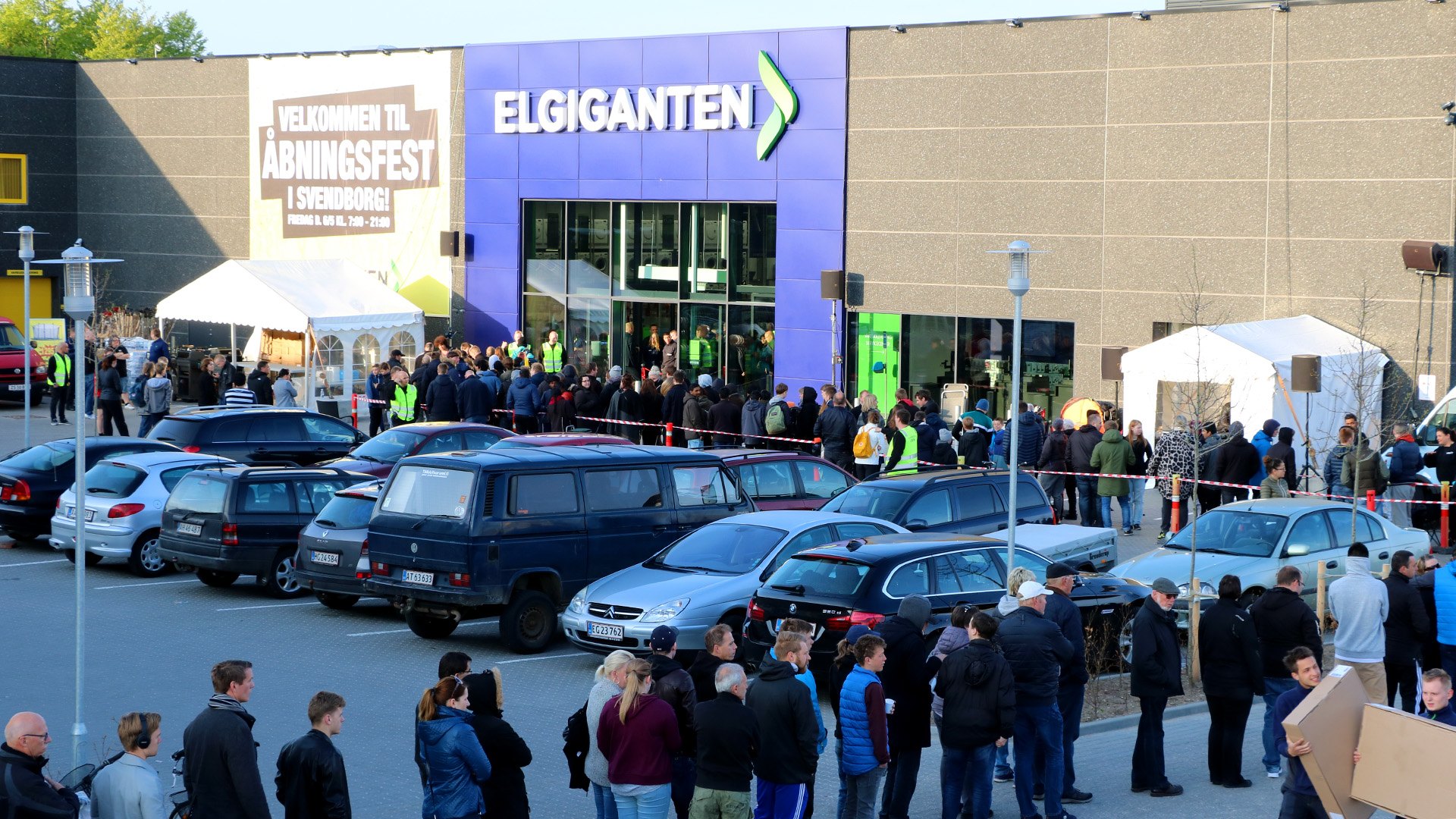 Åbningsdag af Elgiganten i Svendborg