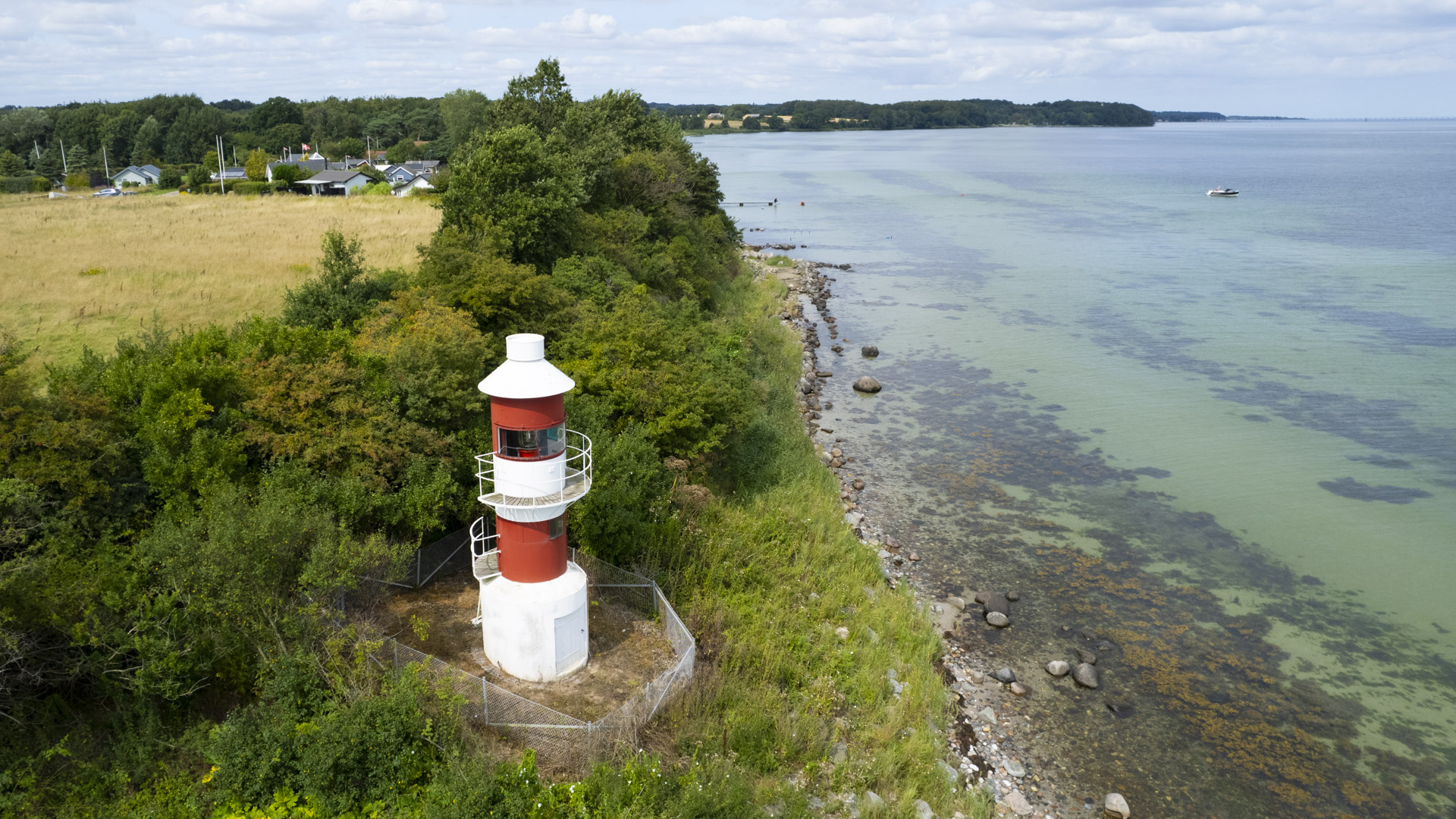 Drone fotograf i Svendborg - Elsehoved Fyr ved Skårup i Svendborg