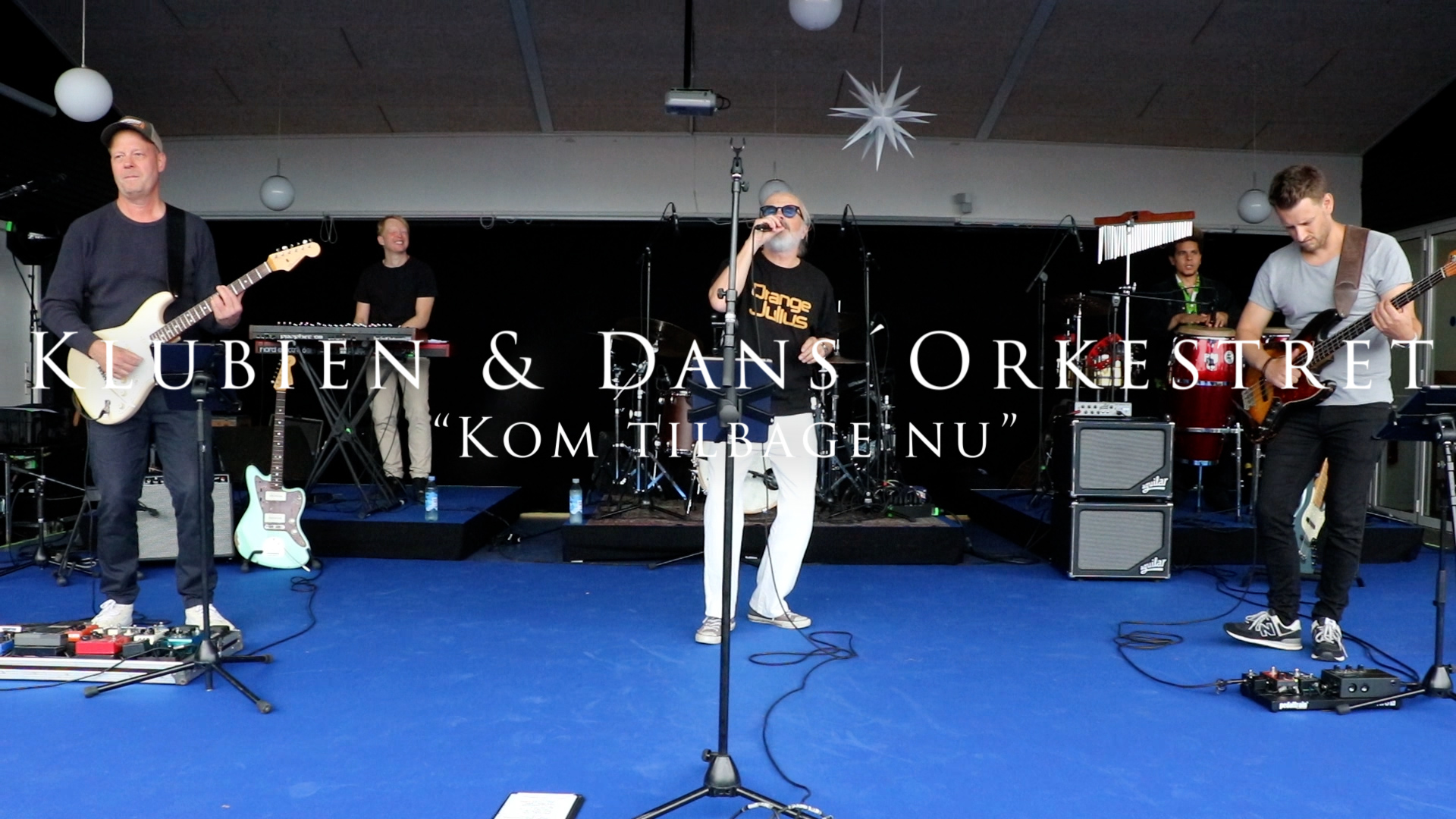 Koncertfoto med Jørgen Klubien og Danseorkestret på Langeland